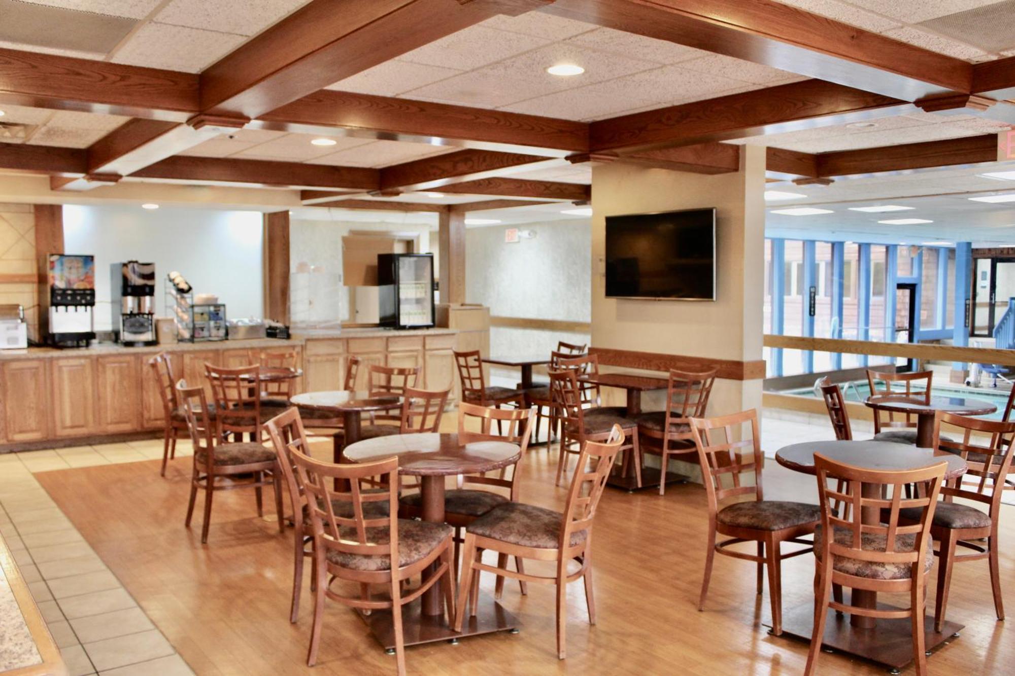 The Carlton Lodge Adrian Bagian luar foto