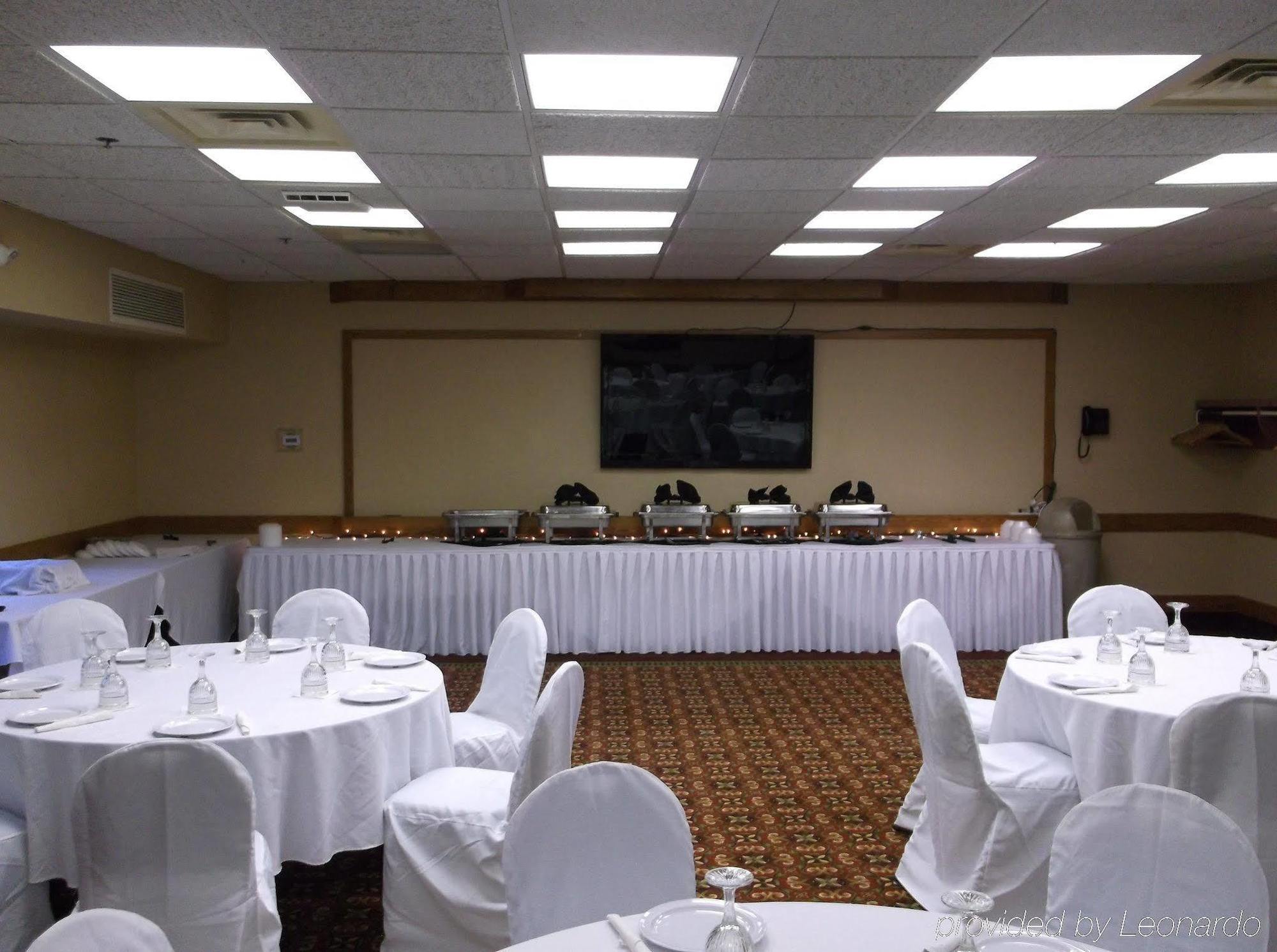 The Carlton Lodge Adrian Restoran foto
