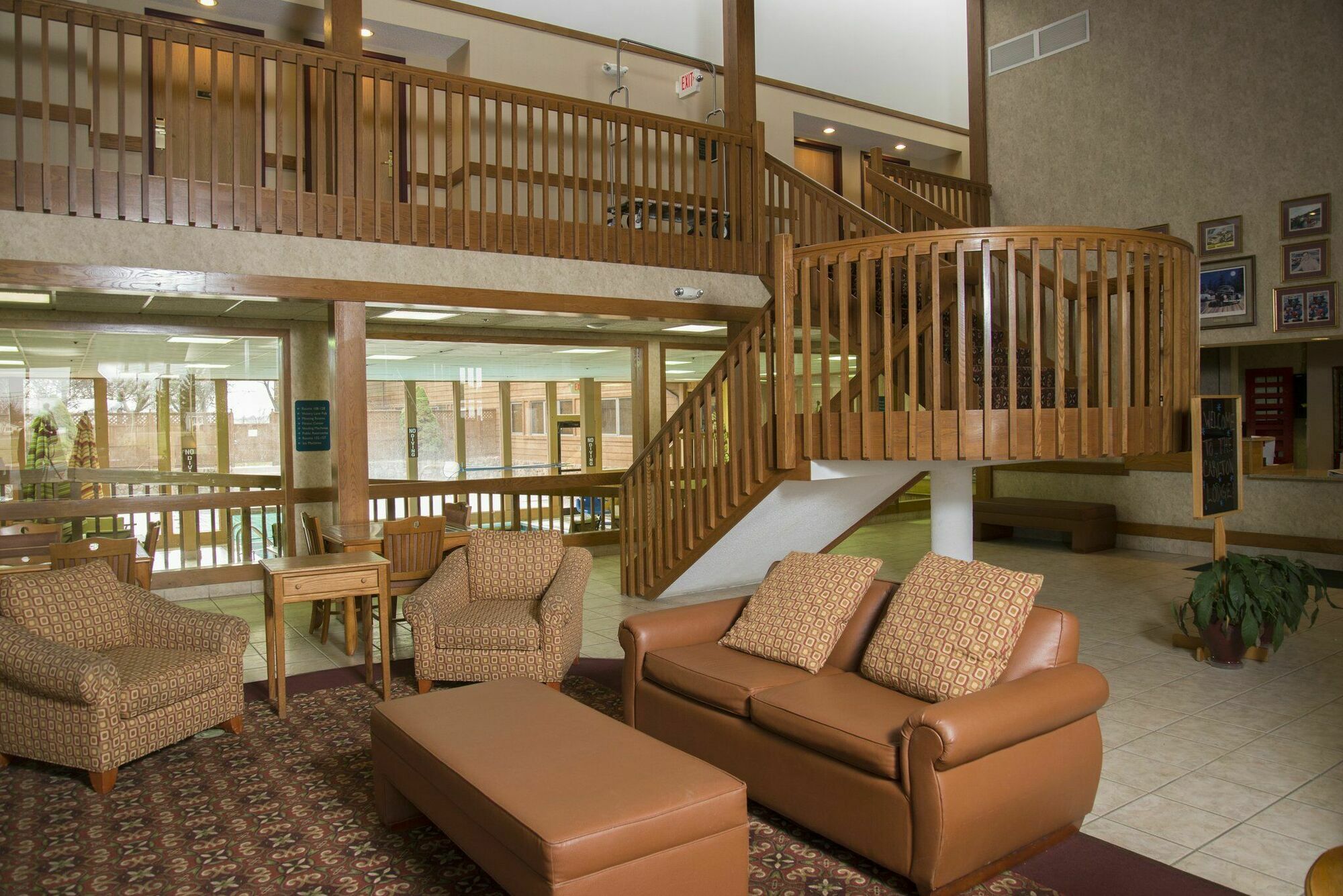 The Carlton Lodge Adrian Bagian luar foto